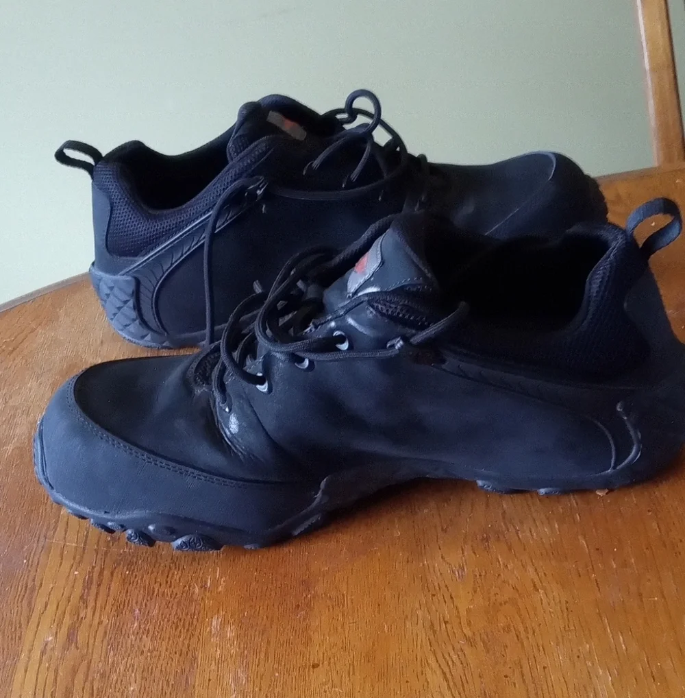 Merrell Black Boots with Sturdy Design